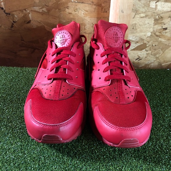 Nike Air Huarache Varsity Triple Red Sneakers Men’s 13 - Picture 2 of 12